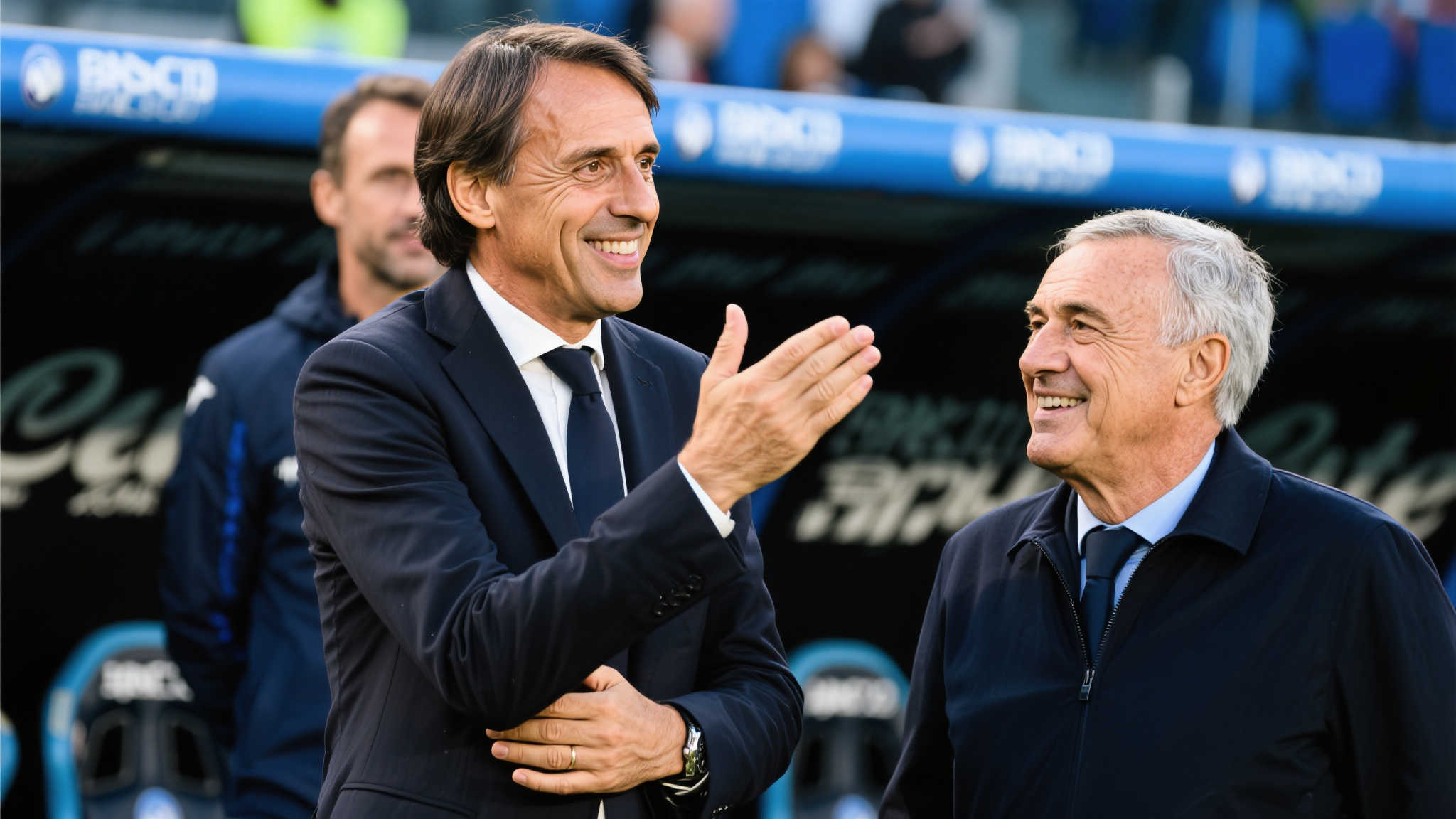 现代足球中，技术战术的运筹帷幄和人情世故的平衡至关